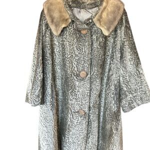 Vintage Pursian  Wool coat size XLarge